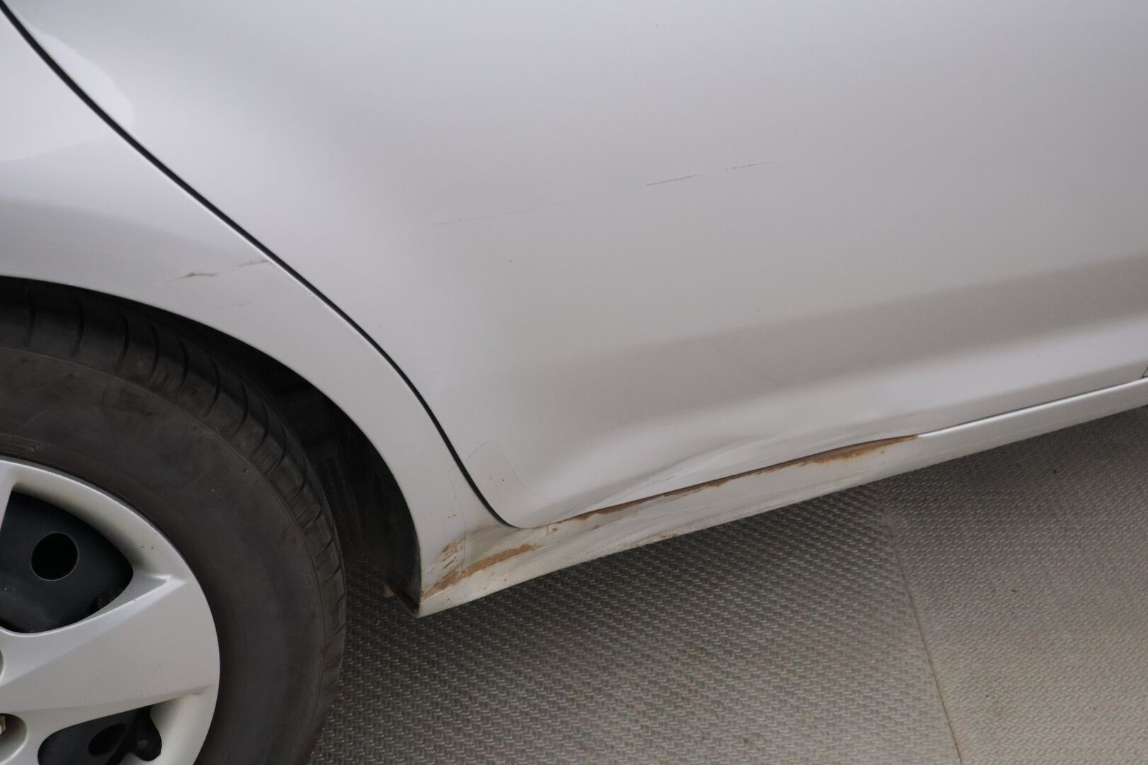 Kia cee'd 2009 1,6 EX SW - Jakoketju vaihdettu / 2x Hyvät nokian renkaat / Huoltokirja / Huutokaupat.com! 