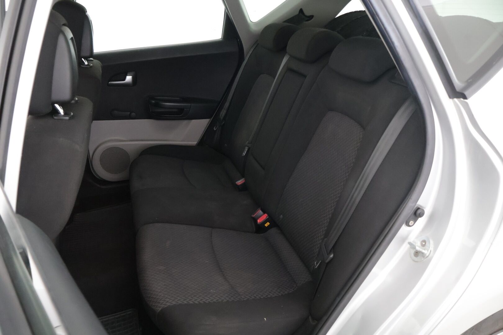 Kia cee'd 2009 1,6 EX SW - Jakoketju vaihdettu / 2x Hyvät nokian renkaat / Huoltokirja / Huutokaupat.com! 