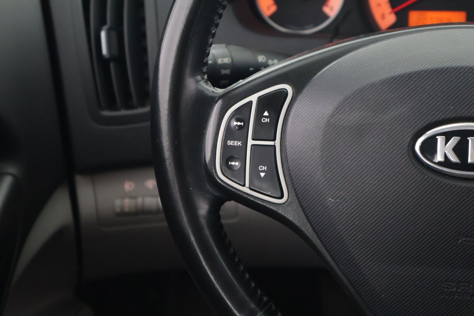 Kia cee'd 2009 1,6 EX SW - Jakoketju vaihdettu / 2x Hyvät nokian renkaat / Huoltokirja / Huutokaupat.com! 