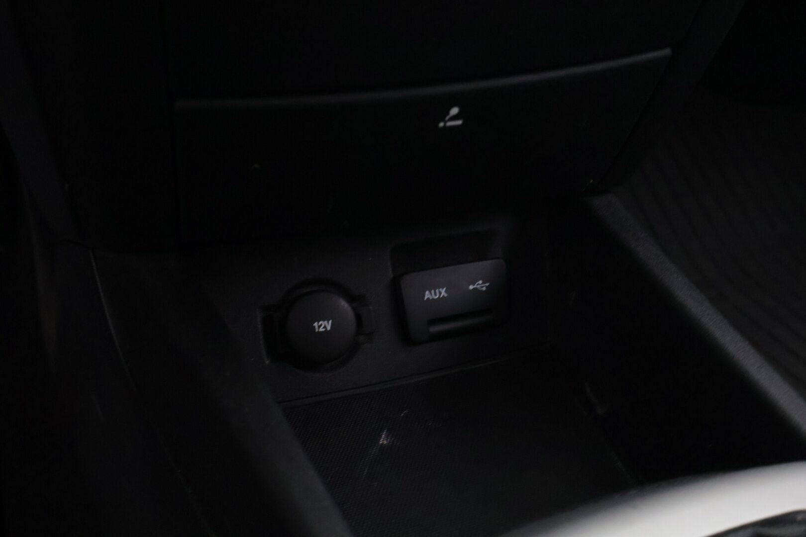Kia cee'd 2009 1,6 EX SW - Jakoketju vaihdettu / 2x Hyvät nokian renkaat / Huoltokirja / Huutokaupat.com! 