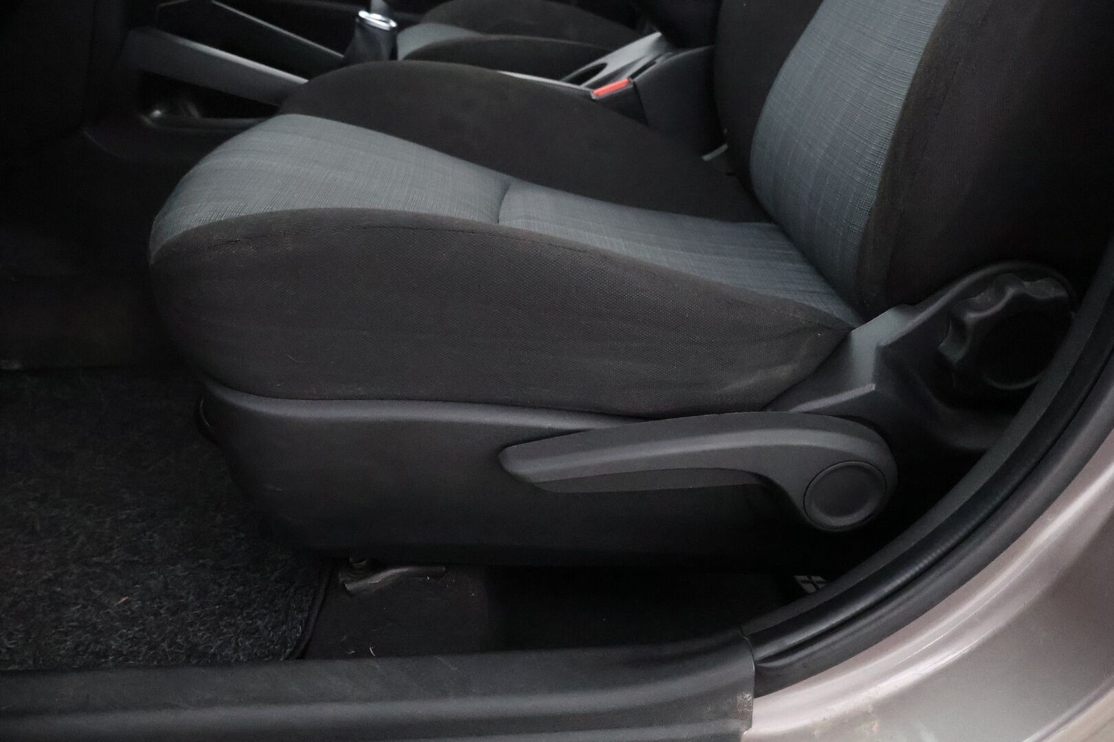 Kia cee'd 2010 1,4 ISG LX 5D EcoDynamics *MYYDÄÄN HUUTOKAUPAT.COM*