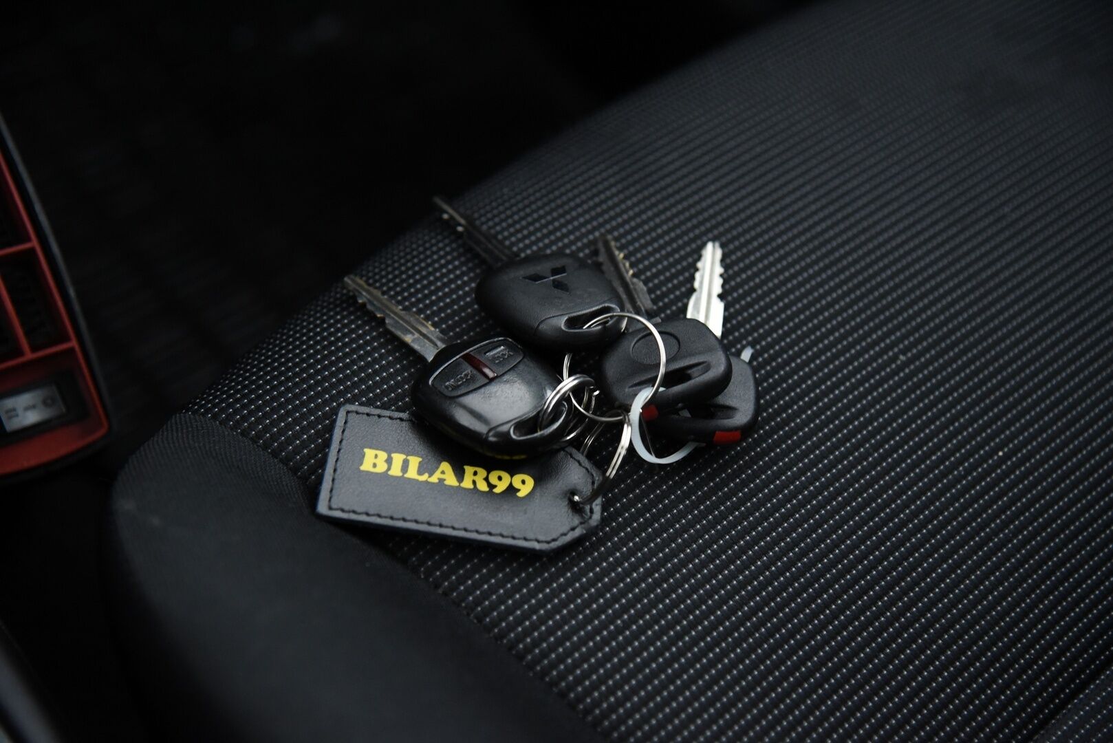 Mitsubishi Lancer 2009 Sportback 1,8 Intense Suomi-auto / Huoltokirja / Lohkolämmitin / Rockford-audio -YritysOutlet - Myydään vain yrityksille - 2x Renkaat / Ilmastointi