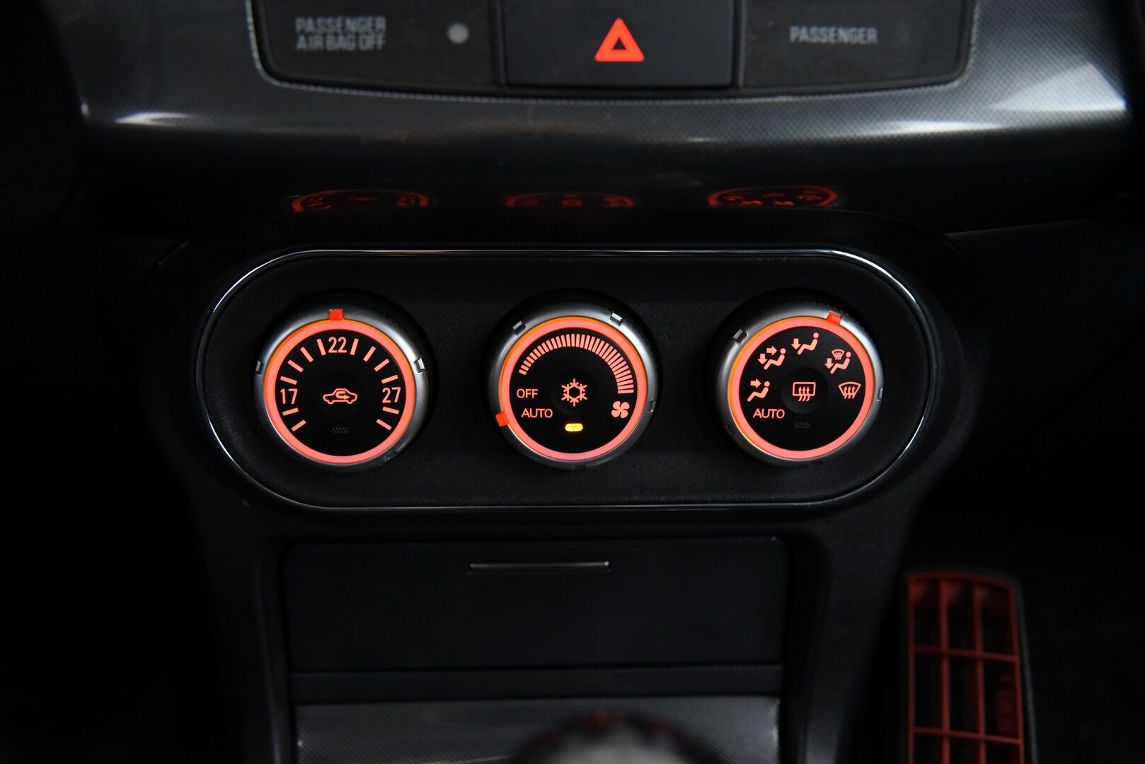 Mitsubishi Lancer 2009 Sportback 1,8 Intense Suomi-auto / Huoltokirja / Lohkolämmitin / Rockford-audio -YritysOutlet - Myydään vain yrityksille - 2x Renkaat / Ilmastointi