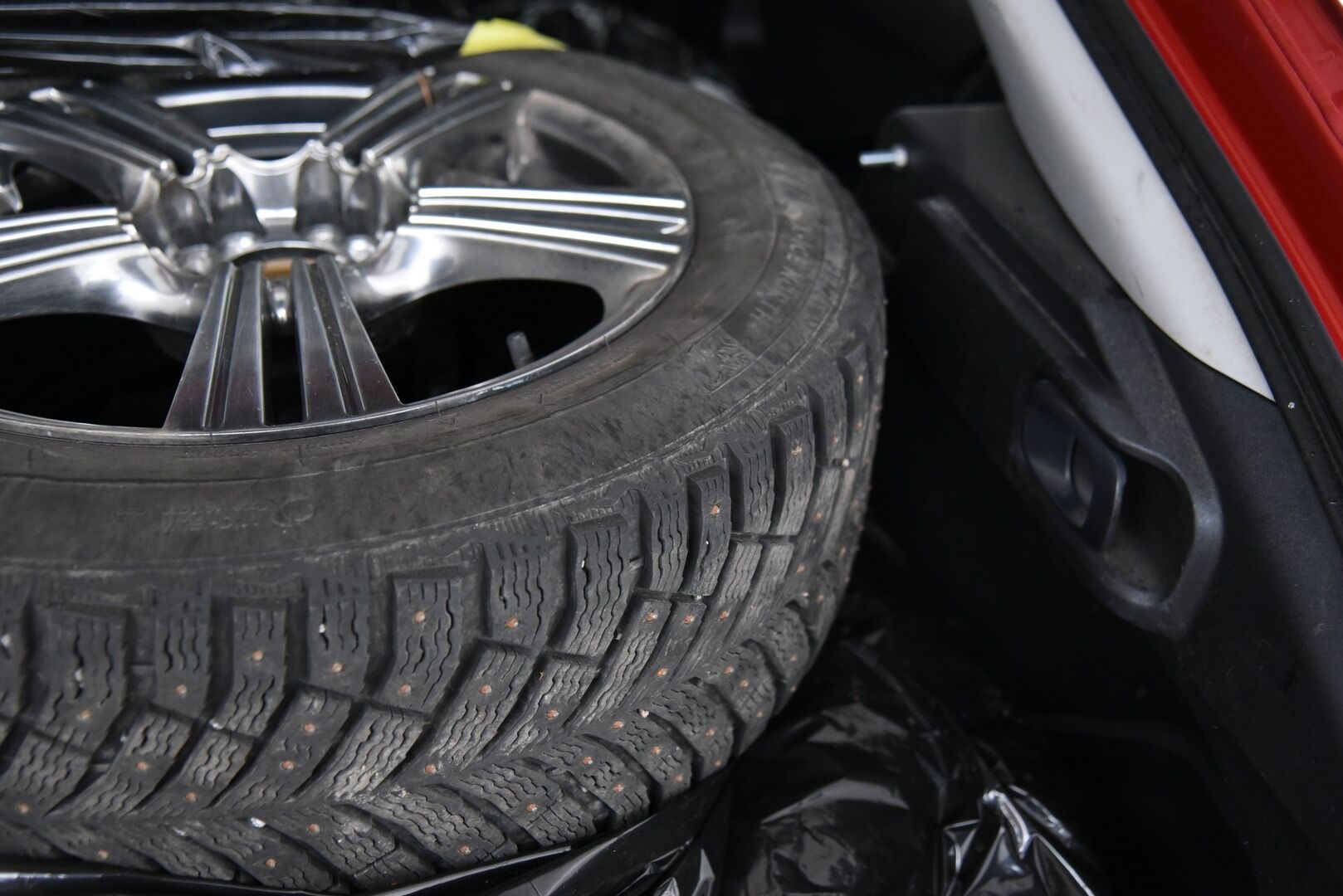 Mitsubishi Lancer 2009 Sportback 1,8 Intense Suomi-auto / Huoltokirja / Lohkolämmitin / Rockford-audio -YritysOutlet - Myydään vain yrityksille - 2x Renkaat / Ilmastointi