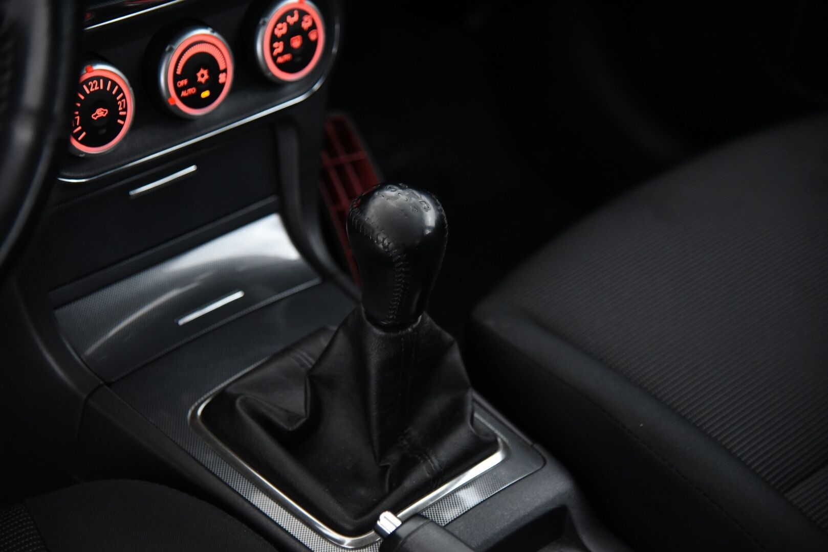 Mitsubishi Lancer 2009 Sportback 1,8 Intense Suomi-auto / Huoltokirja / Lohkolämmitin / Rockford-audio -YritysOutlet - Myydään vain yrityksille - 2x Renkaat / Ilmastointi