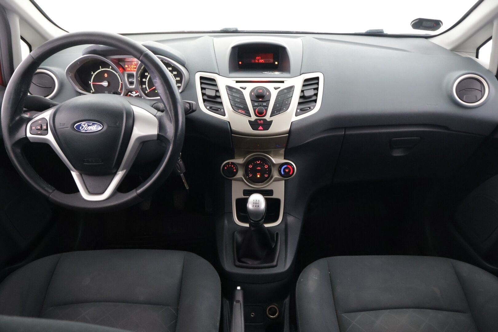 Ford Fiesta 2009 1,25 82 hv Ghia M5 5-ovinen *Myydään Huutokaupat.com*