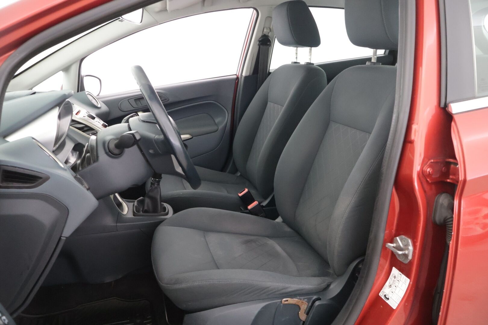 Ford Fiesta 2009 1,25 82 hv Ghia M5 5-ovinen *Myydään Huutokaupat.com*