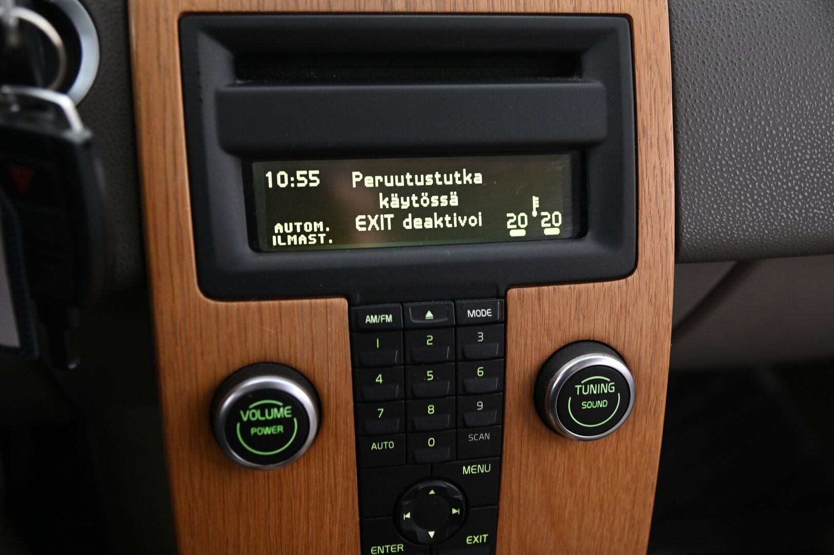 Volvo V50 2009 2,0D (136 hv) Summum aut **Suomi-Auto / Webasto / Muistipenkki / Vakkari** - *Juuri saapunut! / P-tutka / 2X Renkaat / Nahkasisusta* - Osta nyt, maksa vasta ensi vuonna