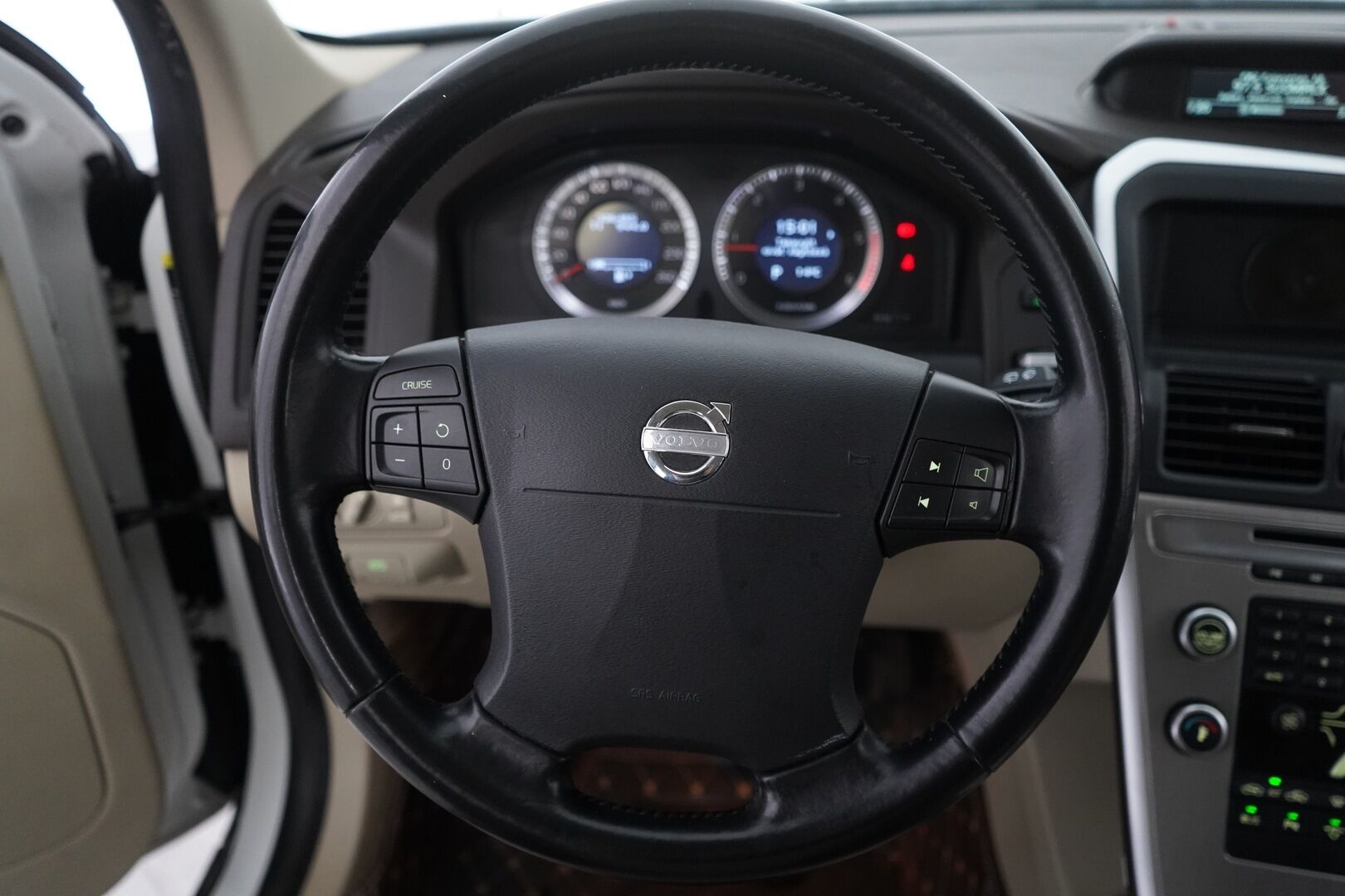 Volvo XC60 2009 D5 AWD Summum *- YritysOutlet - Myydään vain yrityksille * - Suomi-auto / Nahkasisusta / Muistipenkki / Webasto / Vetokoukku