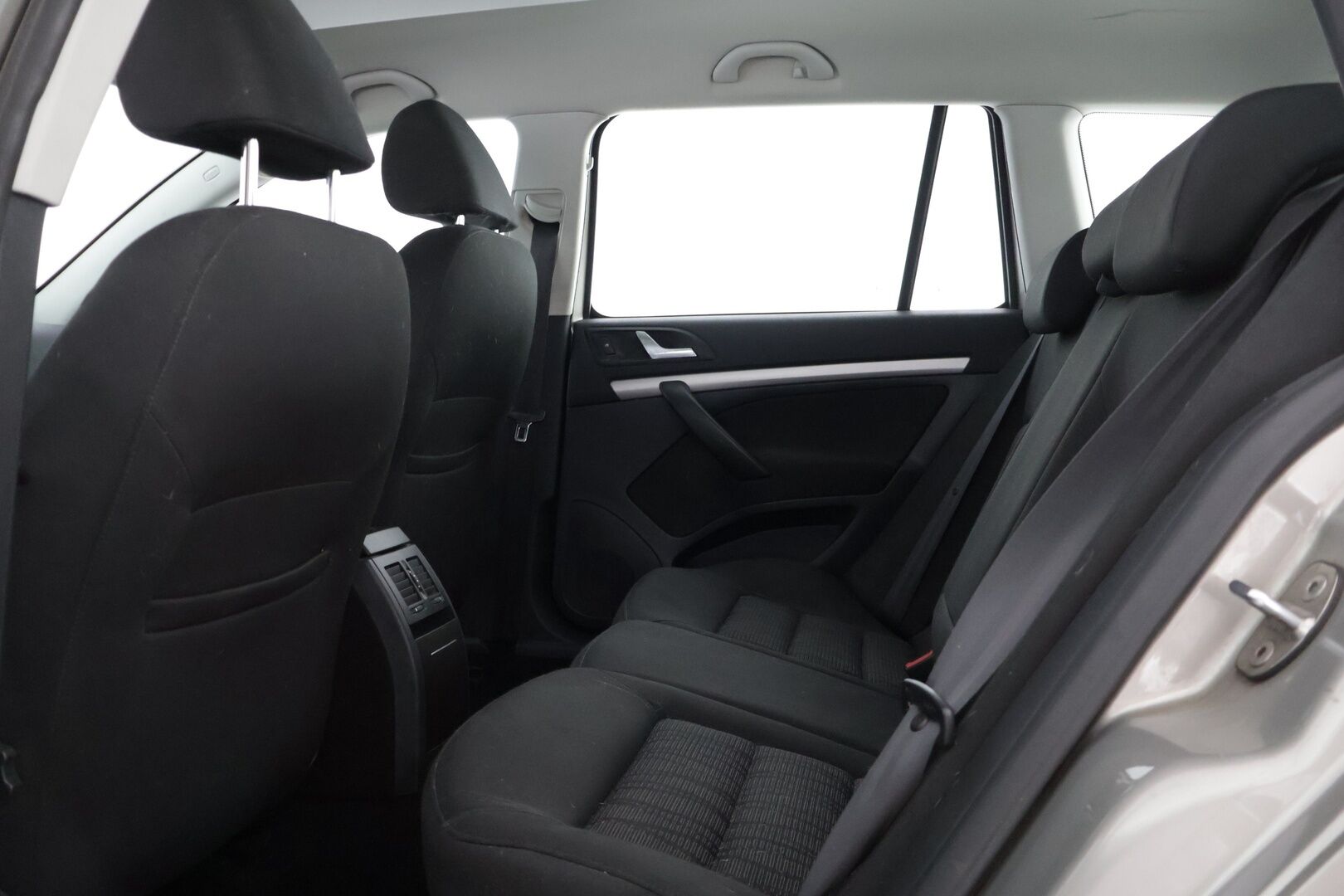 Skoda Octavia 2009 Combi 1,4 TSI Elegance DSG Autom. * Todella asiallinen * - * Myydään huutokaupoissa! * 