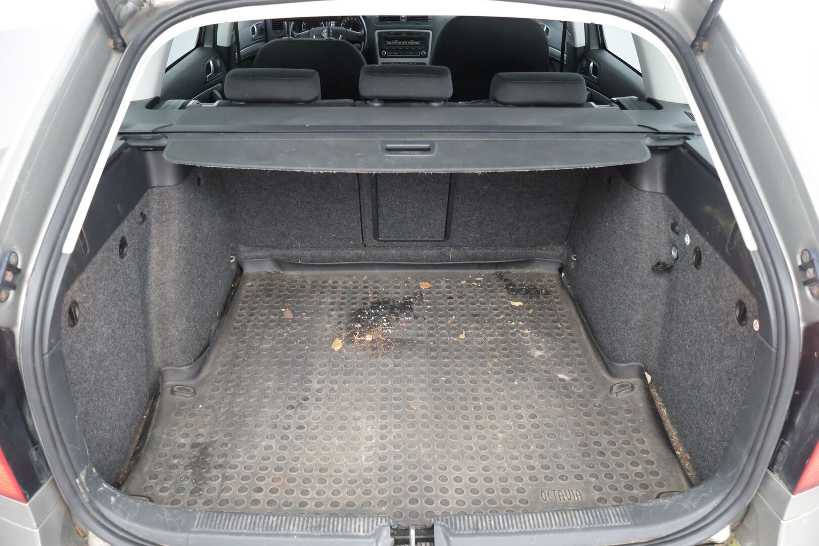 Skoda Octavia 2009 Combi 1,4 TSI Elegance DSG Autom. * Todella asiallinen * - * Myydään huutokaupoissa! * 