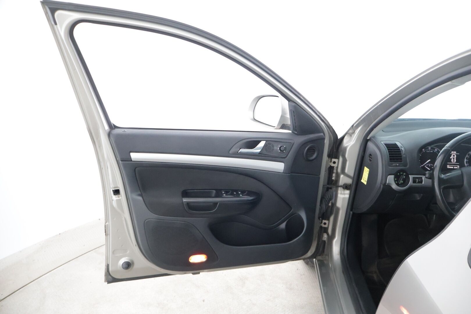 Skoda Octavia 2009 Combi 1,4 TSI Elegance DSG Autom. * Todella asiallinen * - * Myydään huutokaupoissa! * 