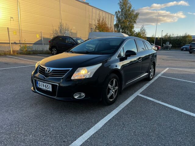 Toyota Avensis -kuva
