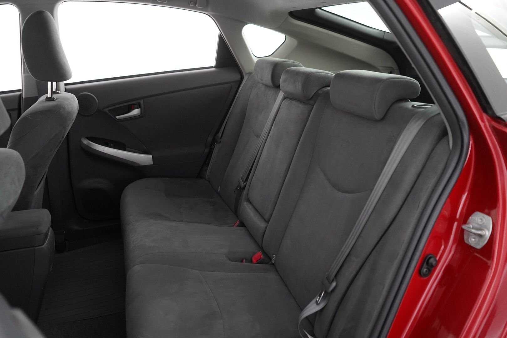Toyota Prius 2011 HSD Premium 5ov * HUD / Peruutuskamera / Keyless / Vakkari / Lohkolämmitin * - Suomi-auto / Merkkihuollettu / Katsastettu 30.7.25 / Viimeisin huolto 238tkm 