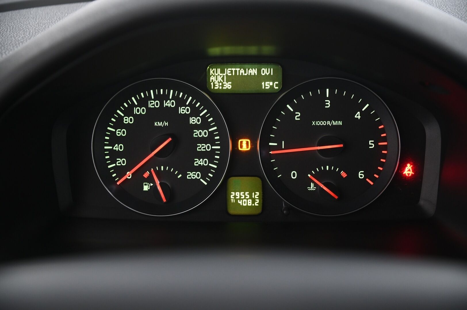Volvo V50 2011 1,6D DRIVe start/stop Kinetic man *Myydään Huutokaupat.com kautta!* - https://huutokaupat.com/kohde/6567758/volvo-v50-webasto-nahat-koukku-2011