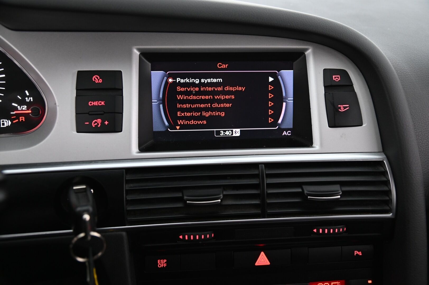 Audi A6 2010 S line Business 2,0e TDI *Myydään Huutokaupat.com*
