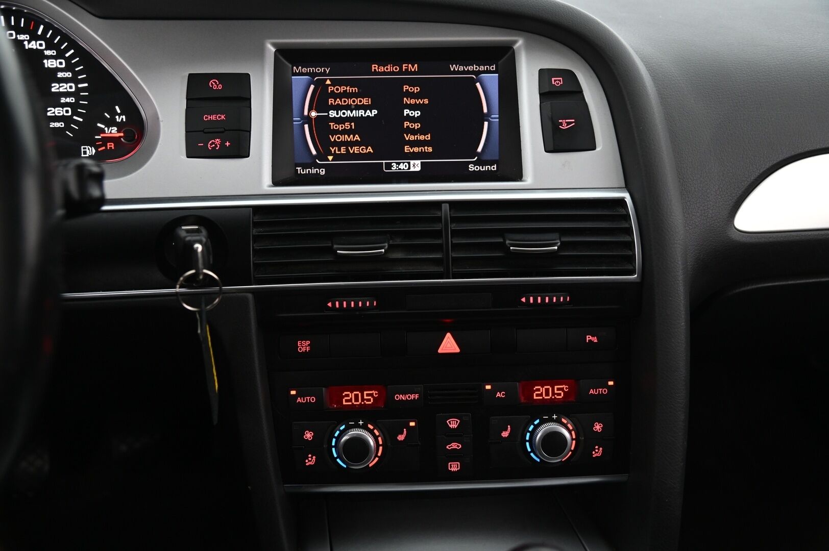 Audi A6 2010 S line Business 2,0e TDI *Myydään Huutokaupat.com*