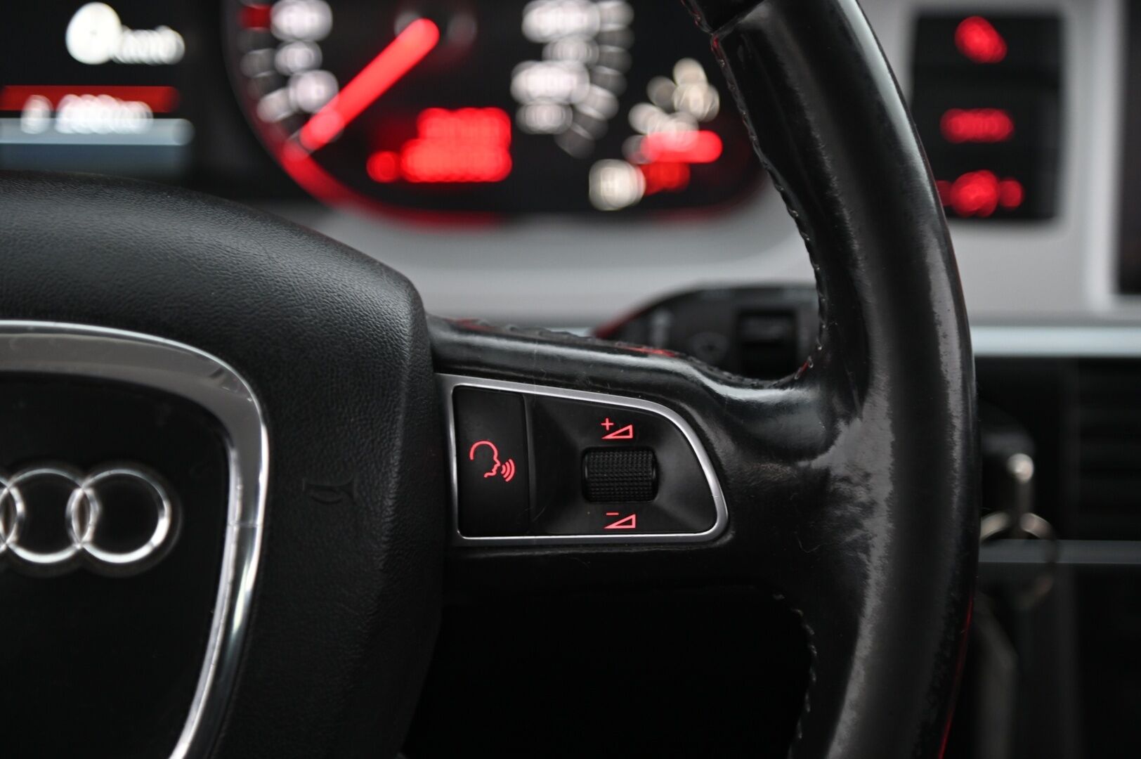 Audi A6 2010 S line Business 2,0e TDI *Myydään Huutokaupat.com*