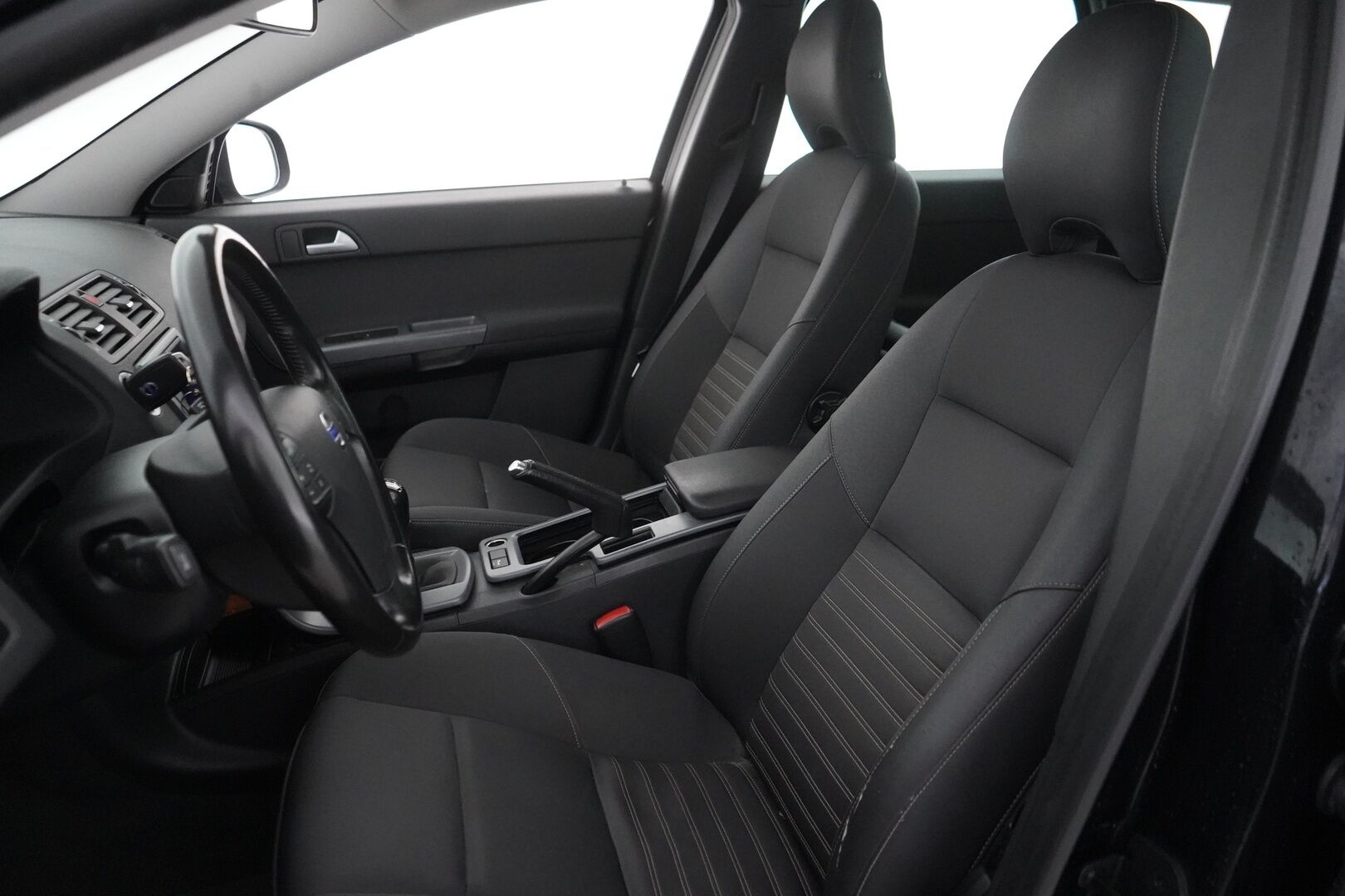 Volvo V50 2010 1,6D DRIVe start/stop Kinetic man - Huutokaupat.com sivustolla myynnissä!