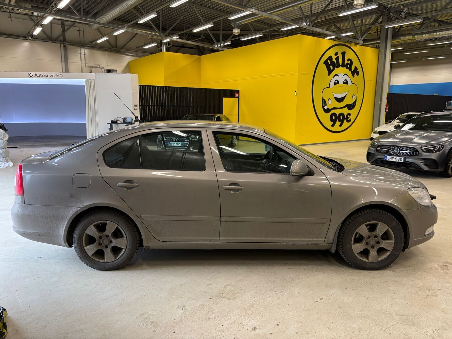 Skoda Octavia 2010 1,6 TDI CR DPF Ambiente *YritysOutlet - Myydään vain yrityksille * - YritysOutlet - Myydään vain yrityksille