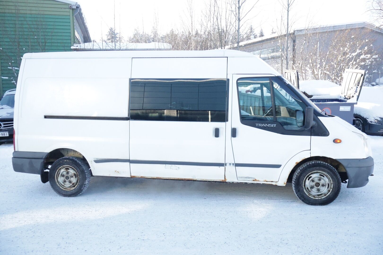 Ford Transit 2010 300L 2,2TDCi 115 N1 Van Trend FWD 4,36 Puolikorkea- YritysOutlet - Myydään vain yrityksille - *Suomiauto / Eber / Koukku* - – Tämä auto myydään YritysOutlet -valikoimasta vain yritykselle