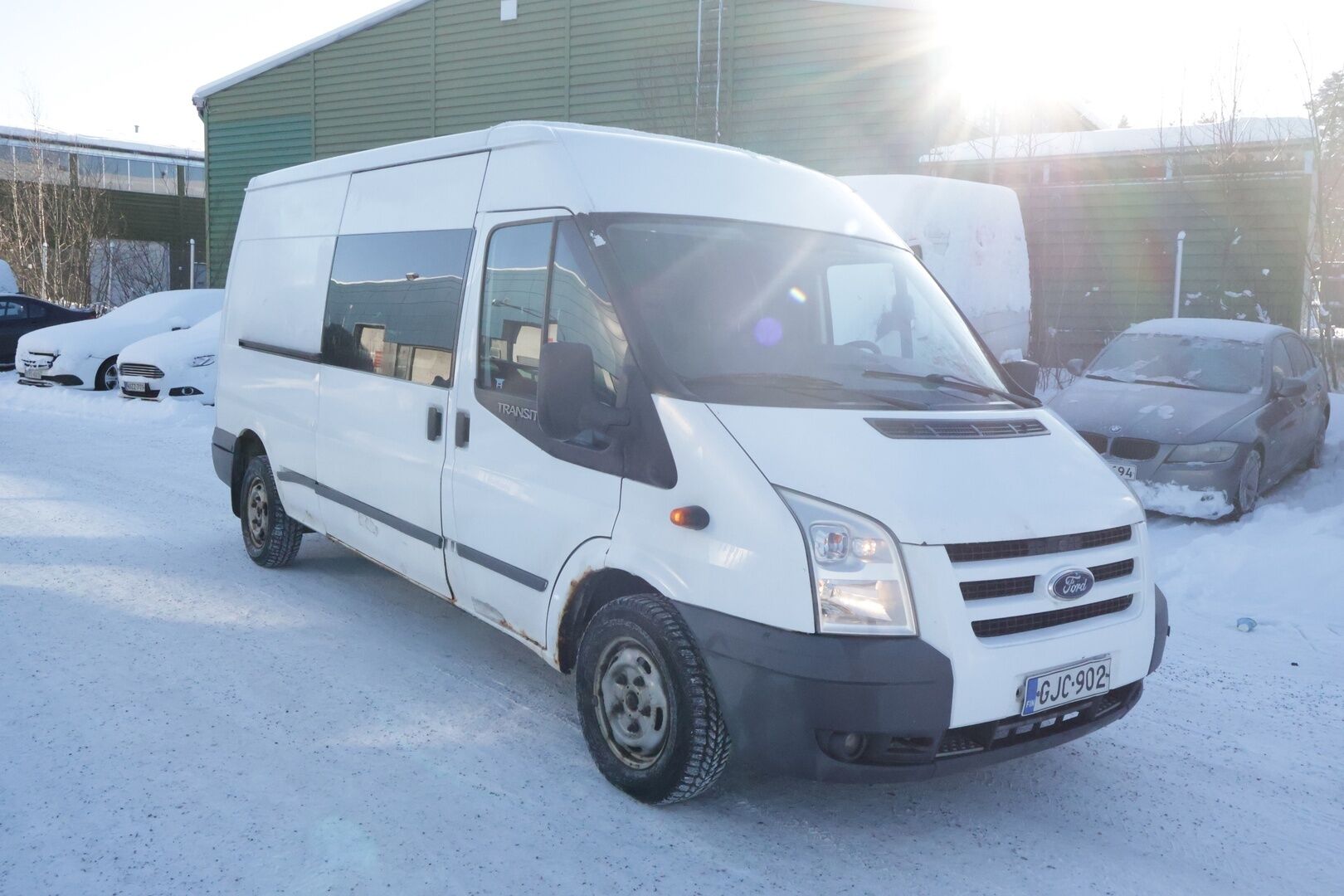 Ford Transit 2010 300L 2,2TDCi 115 N1 Van Trend FWD 4,36 Puolikorkea- YritysOutlet - Myydään vain yrityksille - *Suomiauto / Eber / Koukku* - – Tämä auto myydään YritysOutlet -valikoimasta vain yritykselle