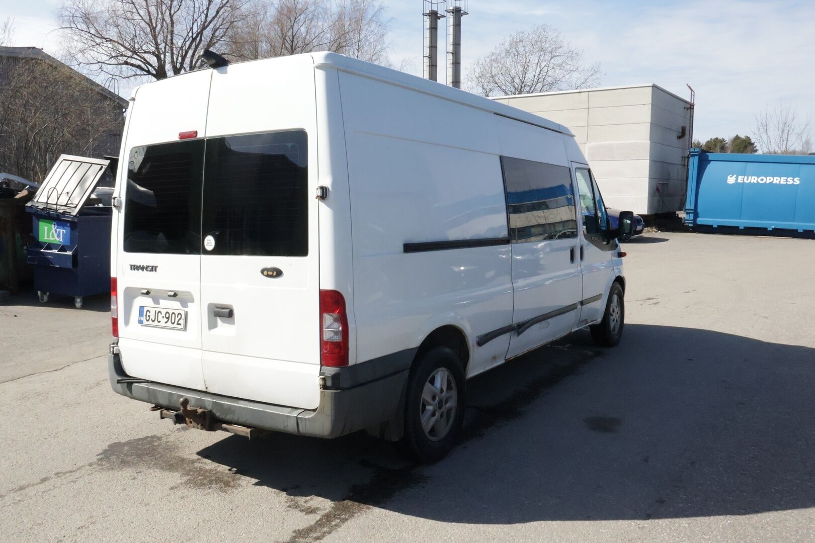 Ford Transit 2010 300L 2,2TDCi 115 N1 Van Trend FWD 4,36 Puolikorkea - Myydään huutokaupat.com *Suomiauto / Eber / Koukku* - Myydään huutokaupassa eniten tarjoavalle! / 2x renkaat vanteilla