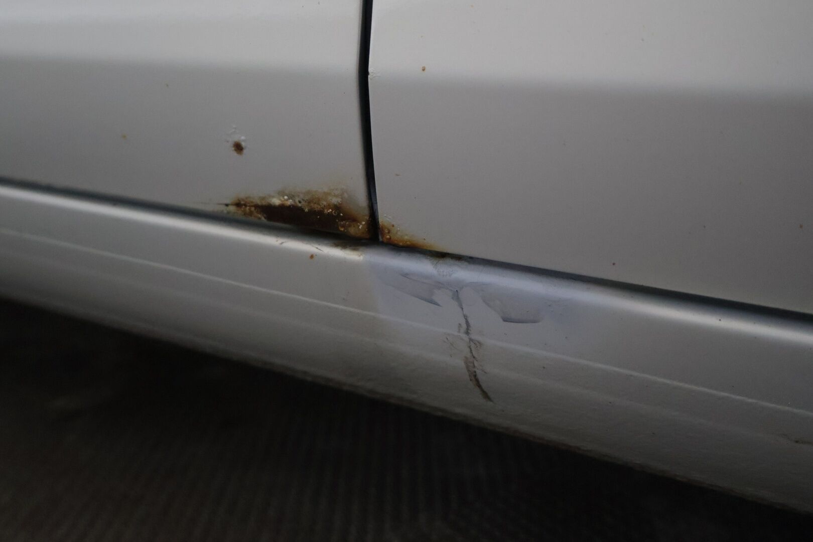 Volkswagen Golf 2010 Trendline 1,2 TSI 77 kW (105 hv) BlueMotion Technology 4-ovinen * YritysOutlet - Myydään vain yrityksille * - YritysOutlet - Myydään vain yrityksille / Leimaa 07/2026 / Kahdet renkaat