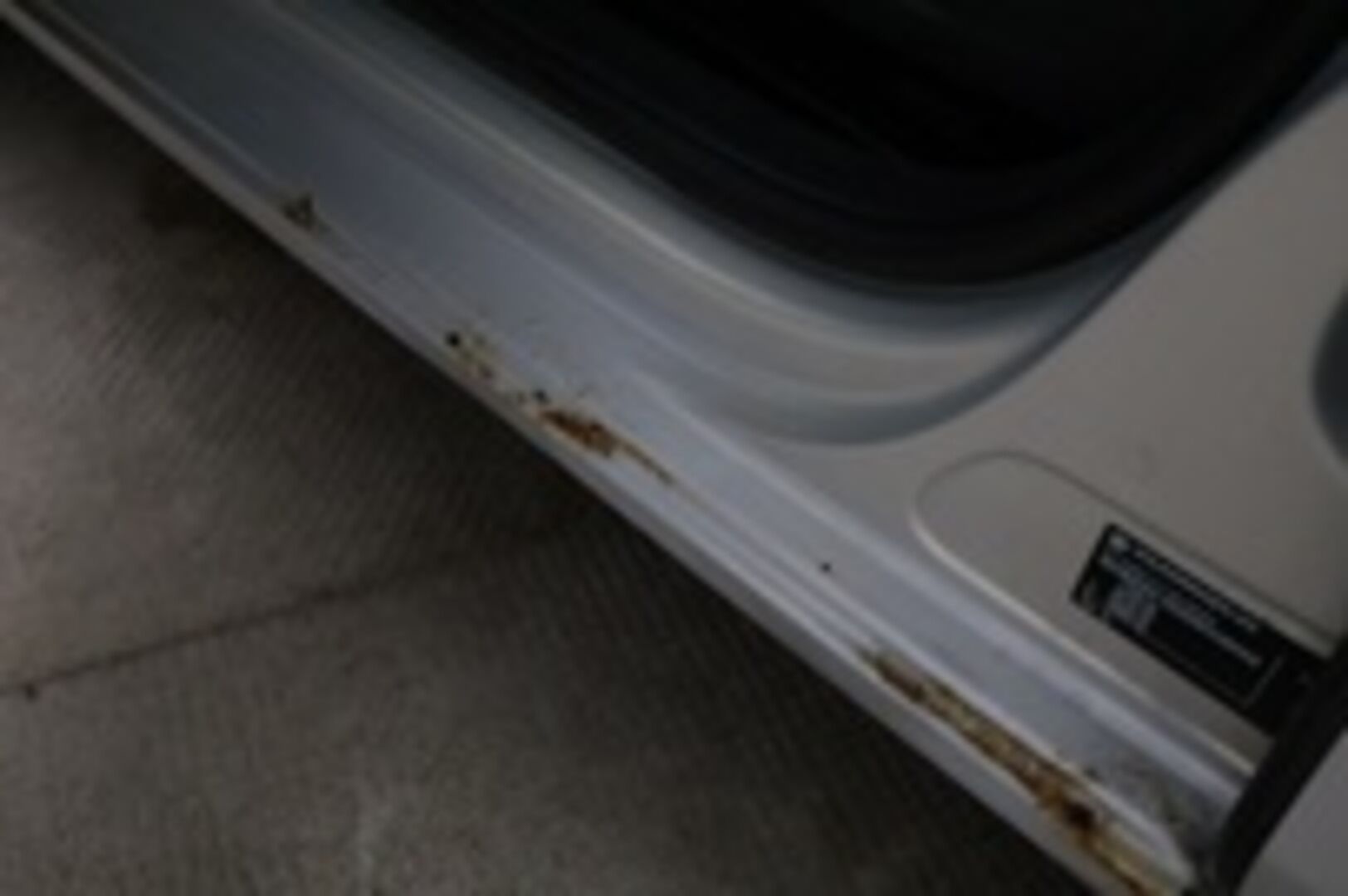 Volkswagen Golf 2010 Trendline 1,2 TSI 77 kW (105 hv) BlueMotion Technology 4-ovinen * YritysOutlet - Myydään vain yrityksille * - YritysOutlet - Myydään vain yrityksille / Leimaa 07/2026 / Kahdet renkaat