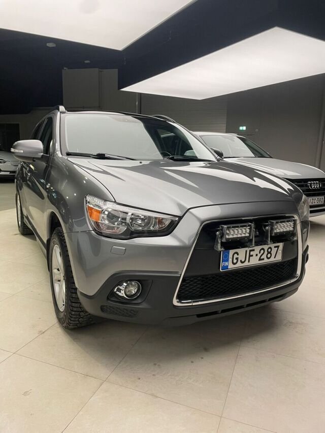 Mitsubishi ASX 2011