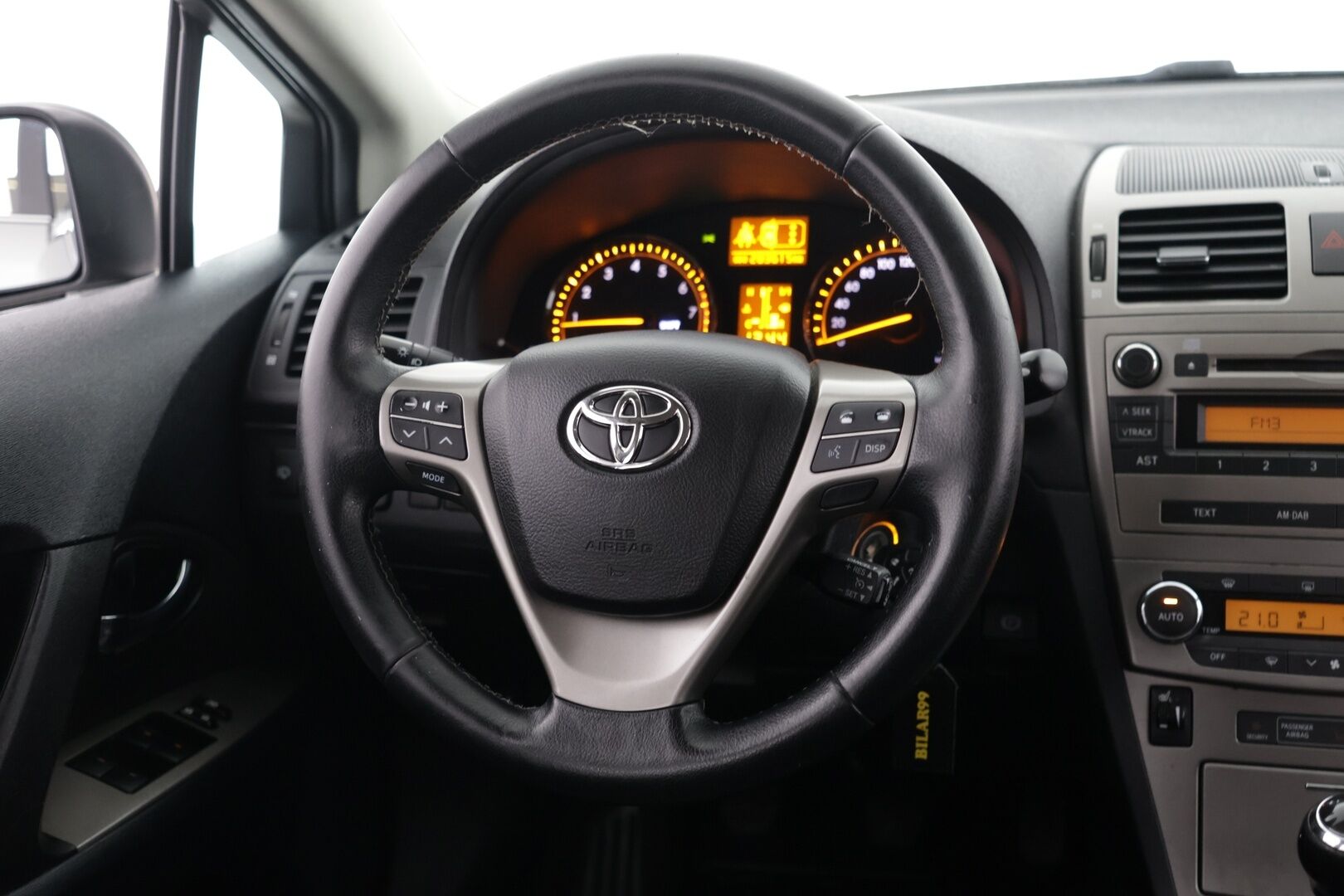 Toyota Avensis 2011 1,6 Valvematic Sol Edition Wagon - YritysOutlet - Myydään vain yrityksille - Suomi-auto / Huoltokirja / Lohko / Bluetooth / Koukku