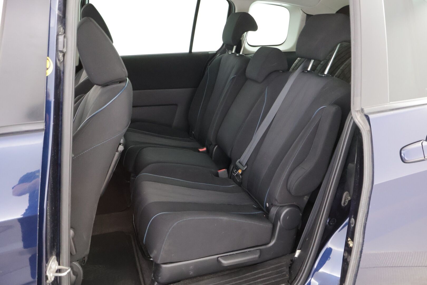 Mazda 5 2013 MPV 2,0 DISI i-Stop Exclusive 6MT 5d HF2 - YritysOutlet - Myydään vain yrityksille - – Tämä auto myydään YritysOutlet -valikoimasta vain yritykselle