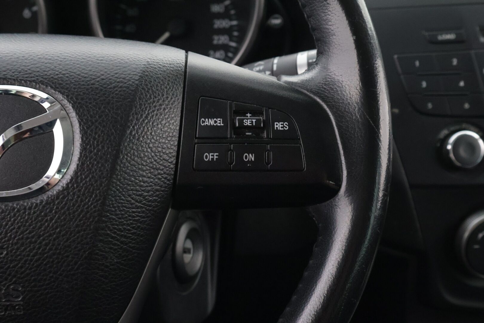 Mazda 5 2013 MPV 2,0 DISI i-Stop Exclusive 6MT 5d HF2 - YritysOutlet - Myydään vain yrityksille - – Tämä auto myydään YritysOutlet -valikoimasta vain yritykselle