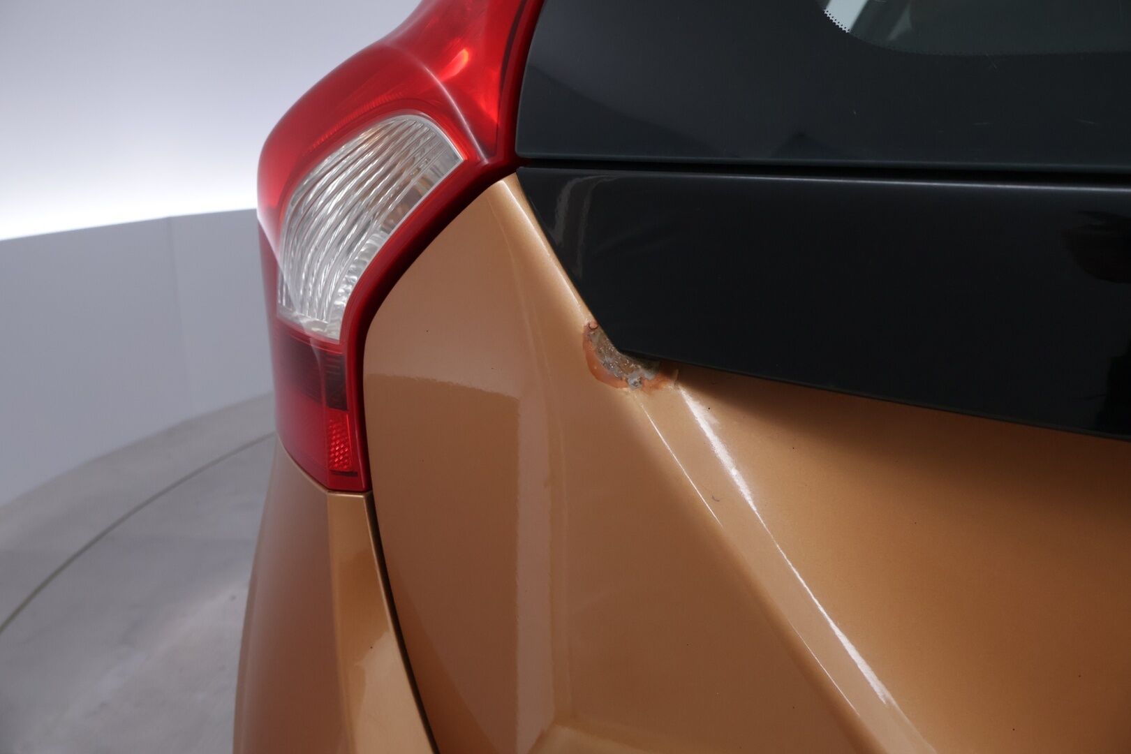 Volvo V60 2011 D5 AWD Summum aut MYYDÄÄN HUUTOKAUPAT.COM! - MYYDÄÄN HUUTOKAUPAT.COM!