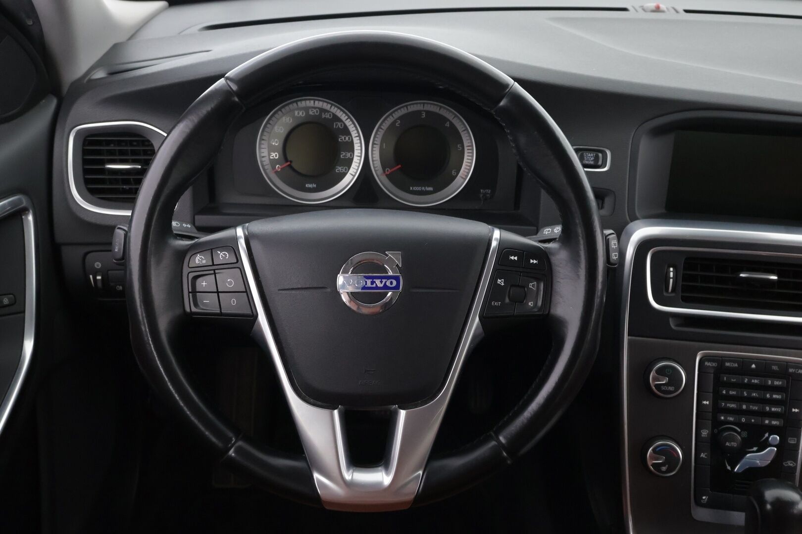 Volvo V60 2011 D5 AWD Summum aut MYYDÄÄN HUUTOKAUPAT.COM! - MYYDÄÄN HUUTOKAUPAT.COM!
