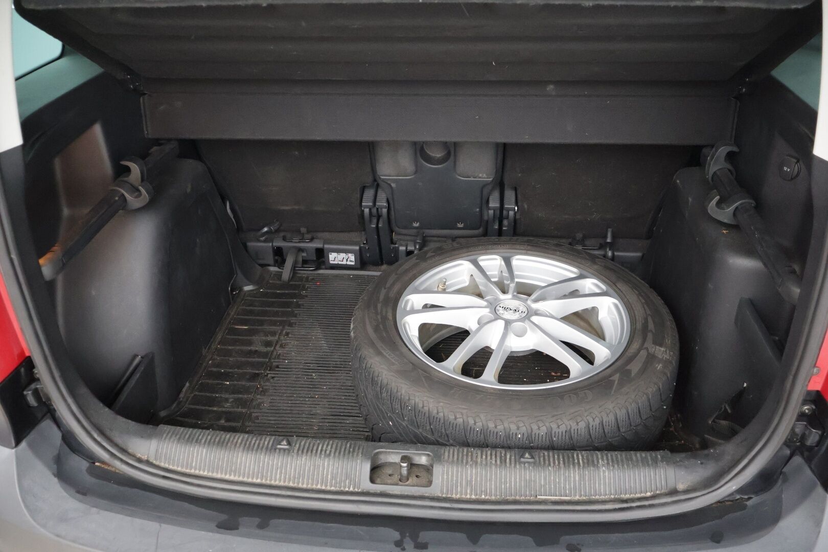 Skoda Yeti 2011 1,2 TSI Experience DSG Autom. *MYYDÄÄN HUUTOKAUPAT.COM*