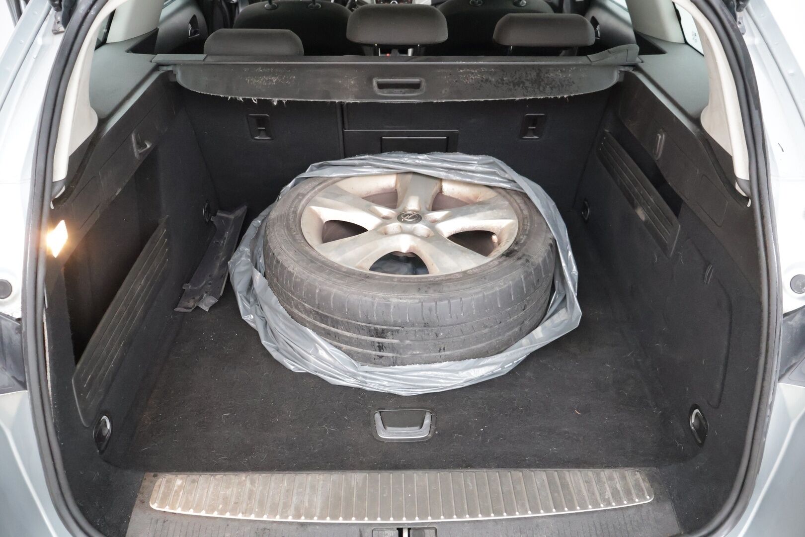 Opel Astra 2011 Sport Tourer Enjoy 1,4 Turbo 103kW AT6 * / Yritys Outlet - Myydään yrityksille / Suomi-auto / Vakkari / Tutka / Lohkolämmitin / Vetokoukku / - Myydään yrityksille