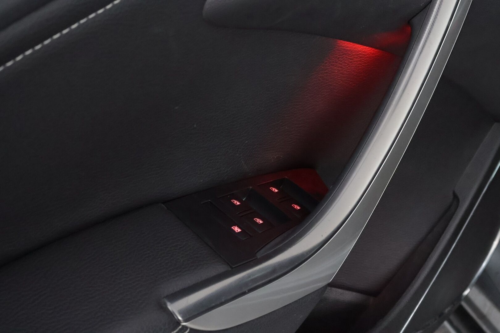 Opel Astra 2011 Sport Tourer Cosmo 1,6 Turbo 132kW AT6 - YritysOutlet - Myydään vain yrityksille - - YritysOutlet - Myydään vain yrityksille