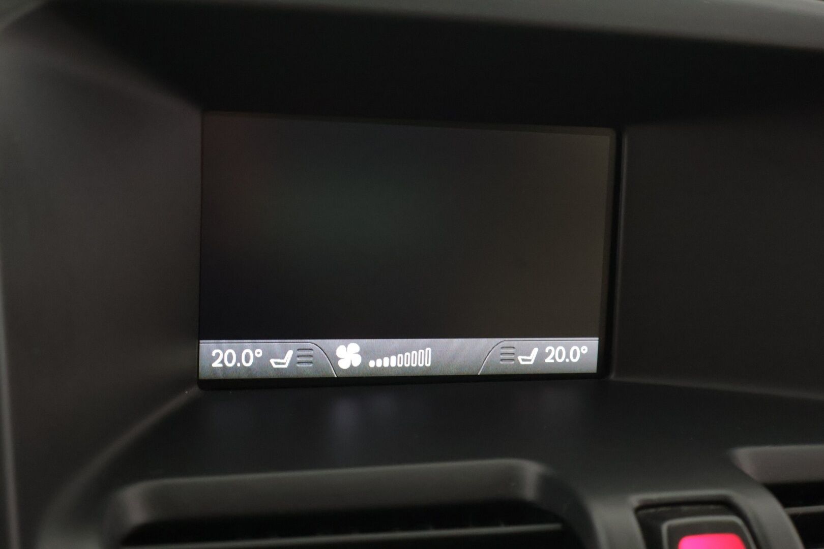 Volvo XC60 2010 D5 AWD Summum Business aut ** YritysOutlet - Myydään vain yrityksille ** ACC / Koukku / Webasto / Sähköpenkit / BLIS - ** Katso varusteet / Juuri katsastettu **