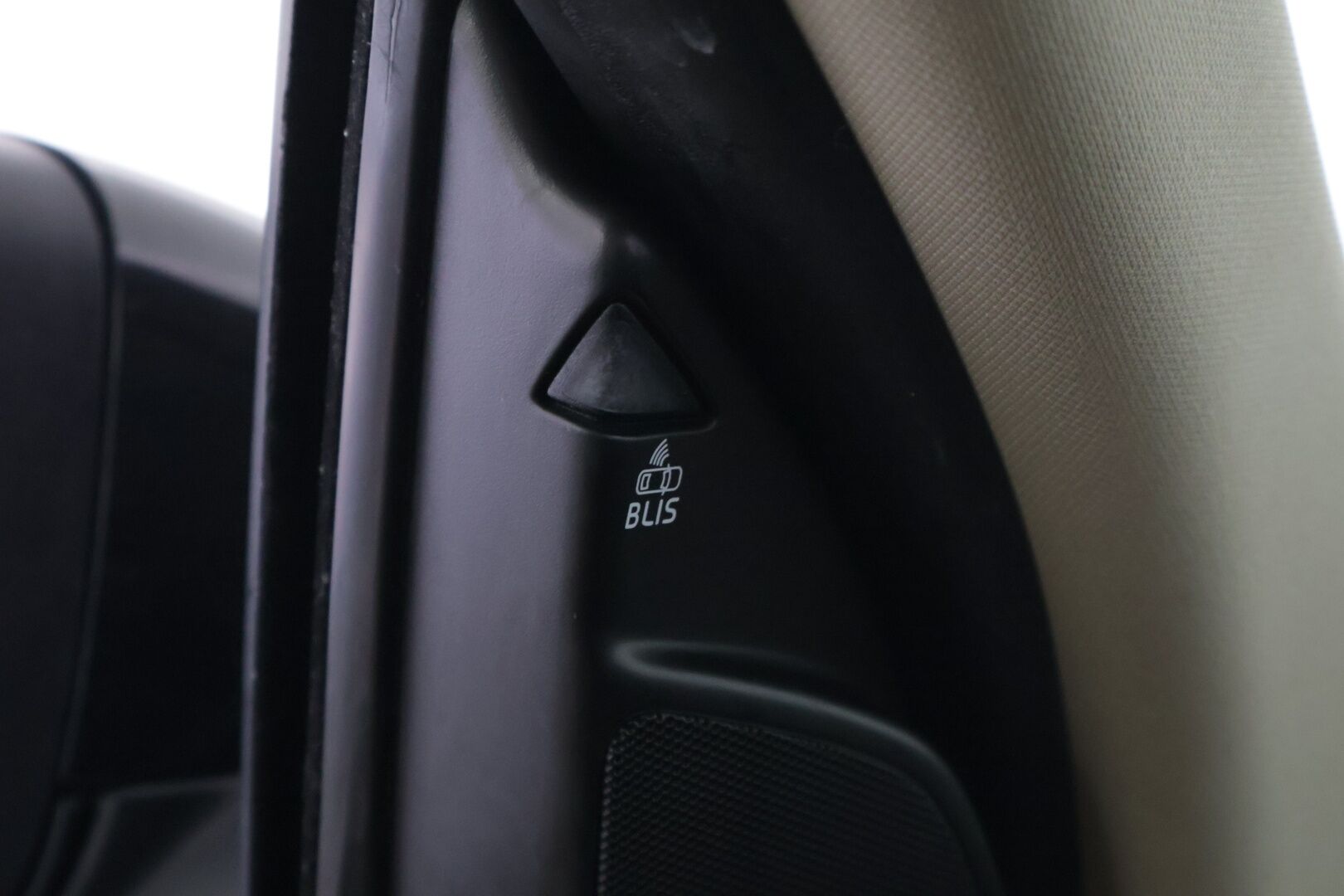 Volvo XC60 2010 D5 AWD Summum Business aut ** YritysOutlet - Myydään vain yrityksille ** ACC / Koukku / Webasto / Sähköpenkit / BLIS - ** Katso varusteet / Juuri katsastettu **