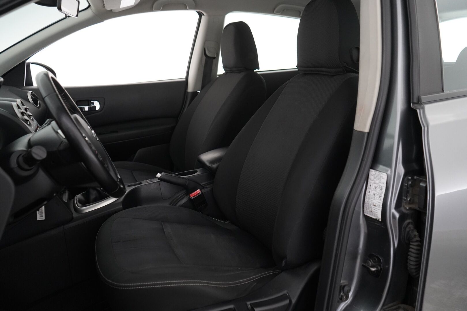 Nissan Qashqai 2011 2,0L Acenta 2WD 6M/T MY11 *Lohkolämmitin / Vakkari / Koukku / Metalliväri* - Suomi-auto / Kahdet alumiinivanteet / Viimeisin huolto 05/25!