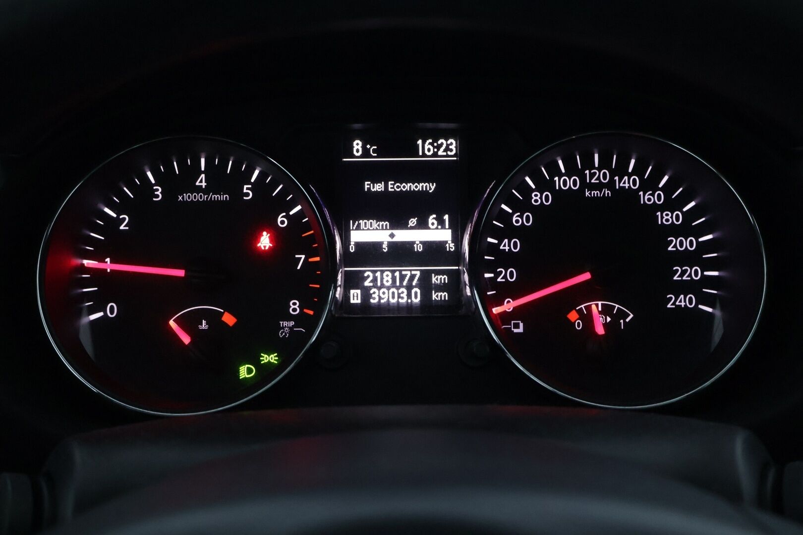 Nissan Qashqai+2 2011 1,6L Visia 2WD 5MT MY10 *YritysOutlet - Myydään vain yrityksille* - *YritysOutlet - Myydään vain yrityksille* / Varusteet ja lisätiedot tulossa!