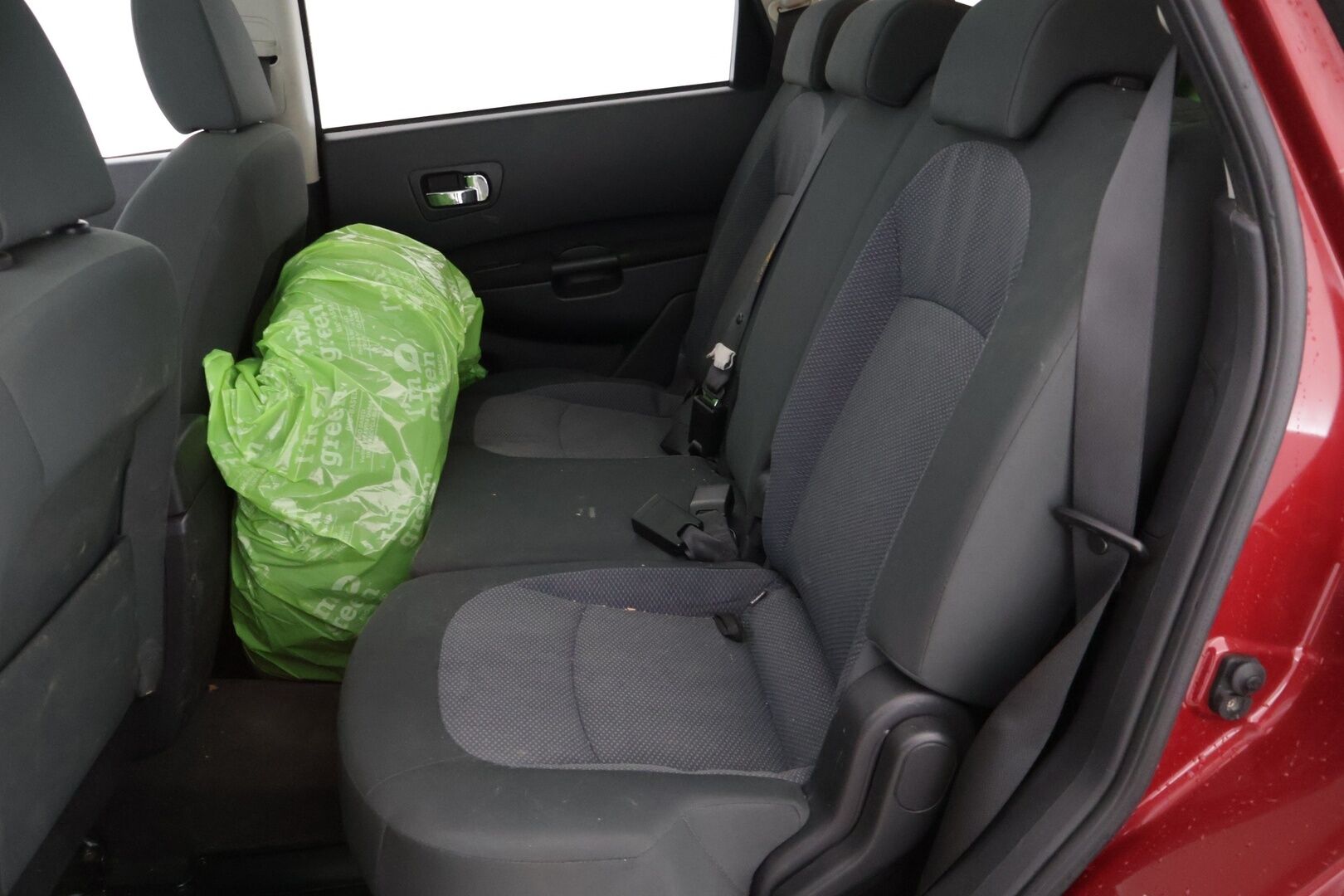 Nissan Qashqai+2 2011 1,6L Visia 2WD 5MT MY10 *YritysOutlet - Myydään vain yrityksille* - *YritysOutlet - Myydään vain yrityksille* / Varusteet ja lisätiedot tulossa!