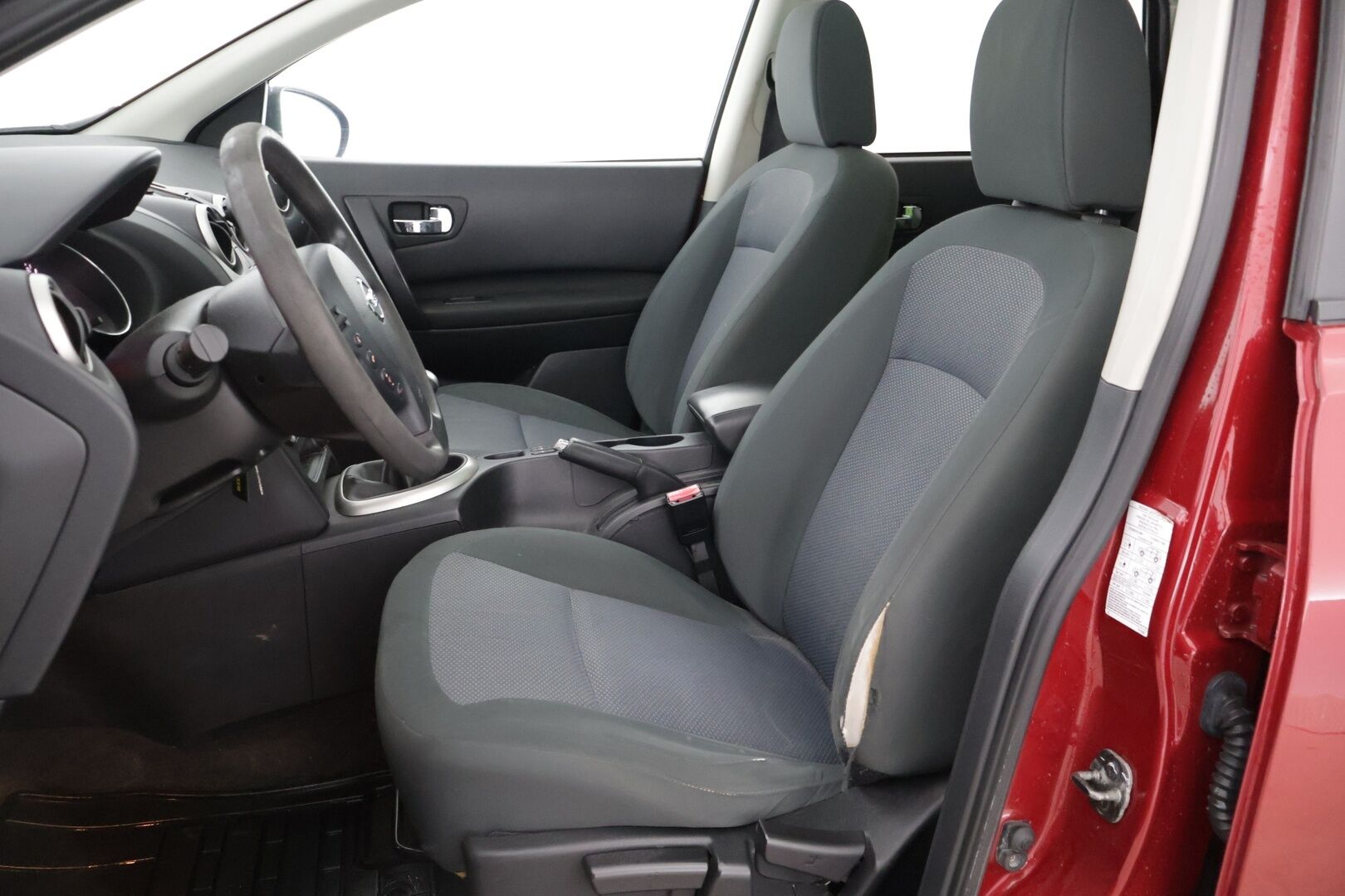 Nissan Qashqai+2 2011 1,6L Visia 2WD 5MT MY10 *YritysOutlet - Myydään vain yrityksille* - *YritysOutlet - Myydään vain yrityksille* / Varusteet ja lisätiedot tulossa!