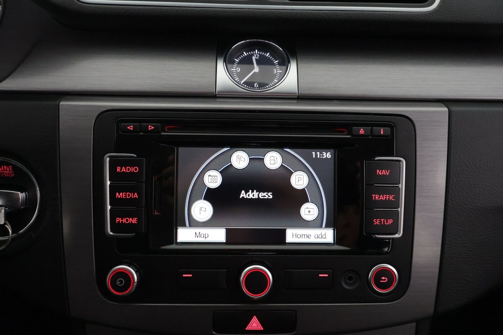 Volkswagen Passat 2011 1,4 TSI Comfortline 90 kW (122 hv) DSG-automaatti BlueMotion Technology - *Lohko / Vakkari / Navi / Bluetooth!*