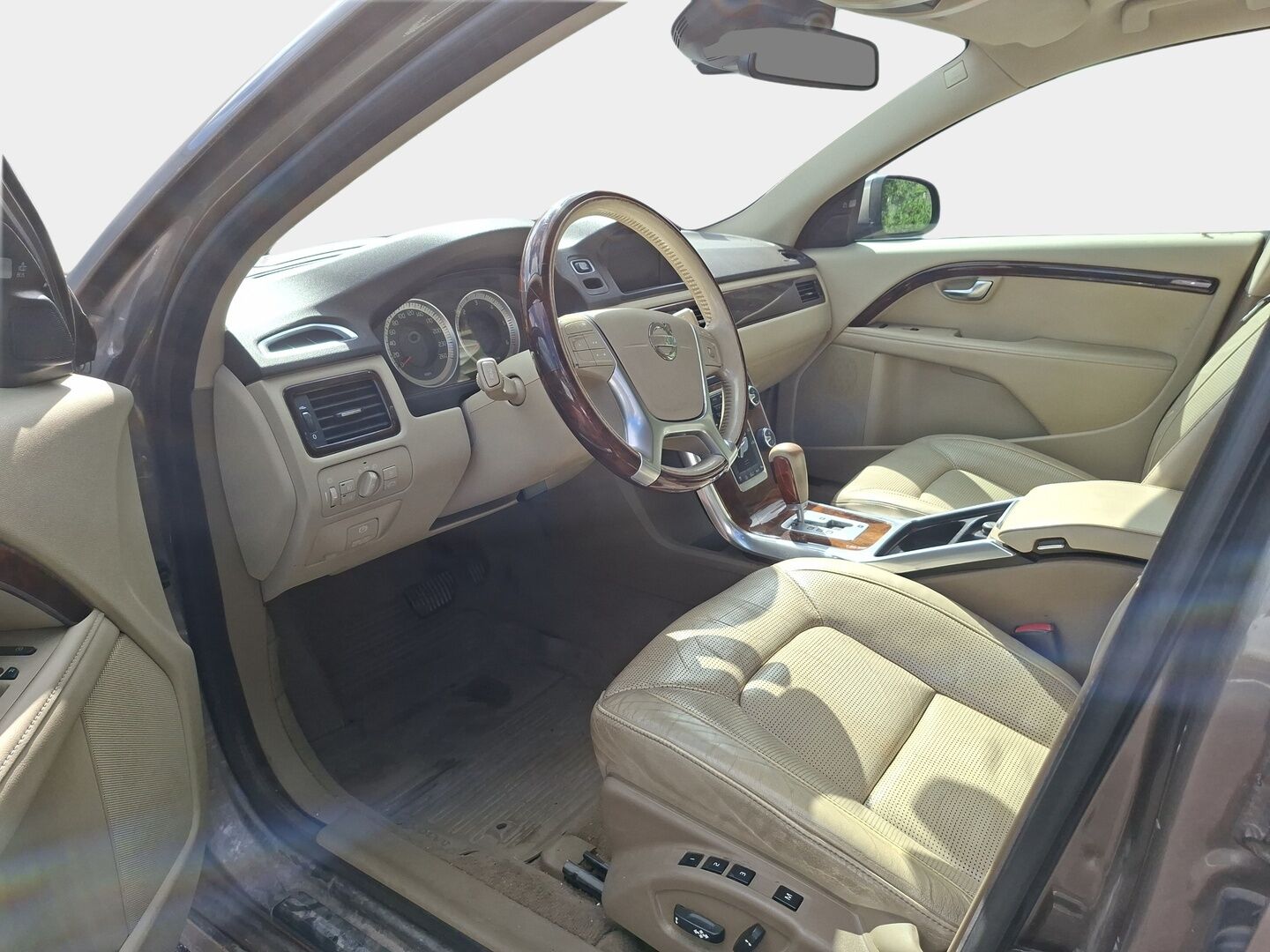 Volvo S80 2011 D5 AWD Summum aut YritysOutlet - Myydään vain yrityksille - Suomi-auto | AWD | Nahat | Muistipenkit | Navi | Xenon | Tutkat e/t | Vetokoukku | Kahdet aluvanteet