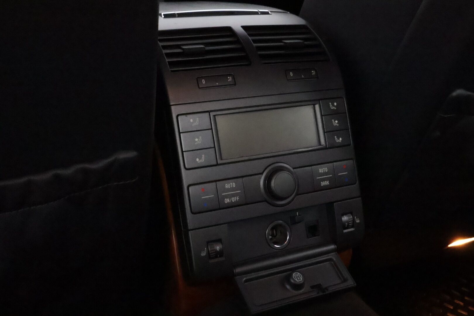 Volkswagen Phaeton 2003 5,0 BiTurbo V10 * - YritysOutlet - Myydään vain yrityksille - - YritysOutlet - Myydään vain yrityksille