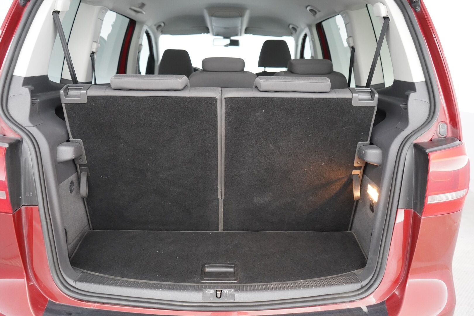Volkswagen Touran 2011 1.4 TSI Comfortline 103kW (140hv) DSG - KATSO MIHIN HINTAAN! | Vetokoukku | Vakkari | Lohko | 7-paikkainen | Kahdet renkaat vanteineen | Jakoketju vaihdettu 09.2024 | Säntilliset huollot