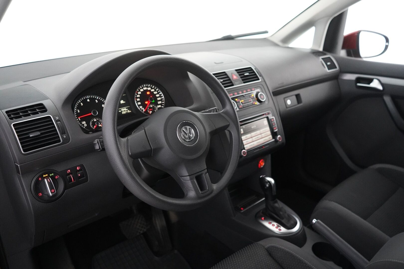 Volkswagen Touran 2011 1.4 TSI Comfortline 103kW (140hv) DSG - KATSO MIHIN HINTAAN! | Vetokoukku | Vakkari | Lohko | 7-paikkainen | Kahdet renkaat vanteineen | Jakoketju vaihdettu 09.2024 | Säntilliset huollot