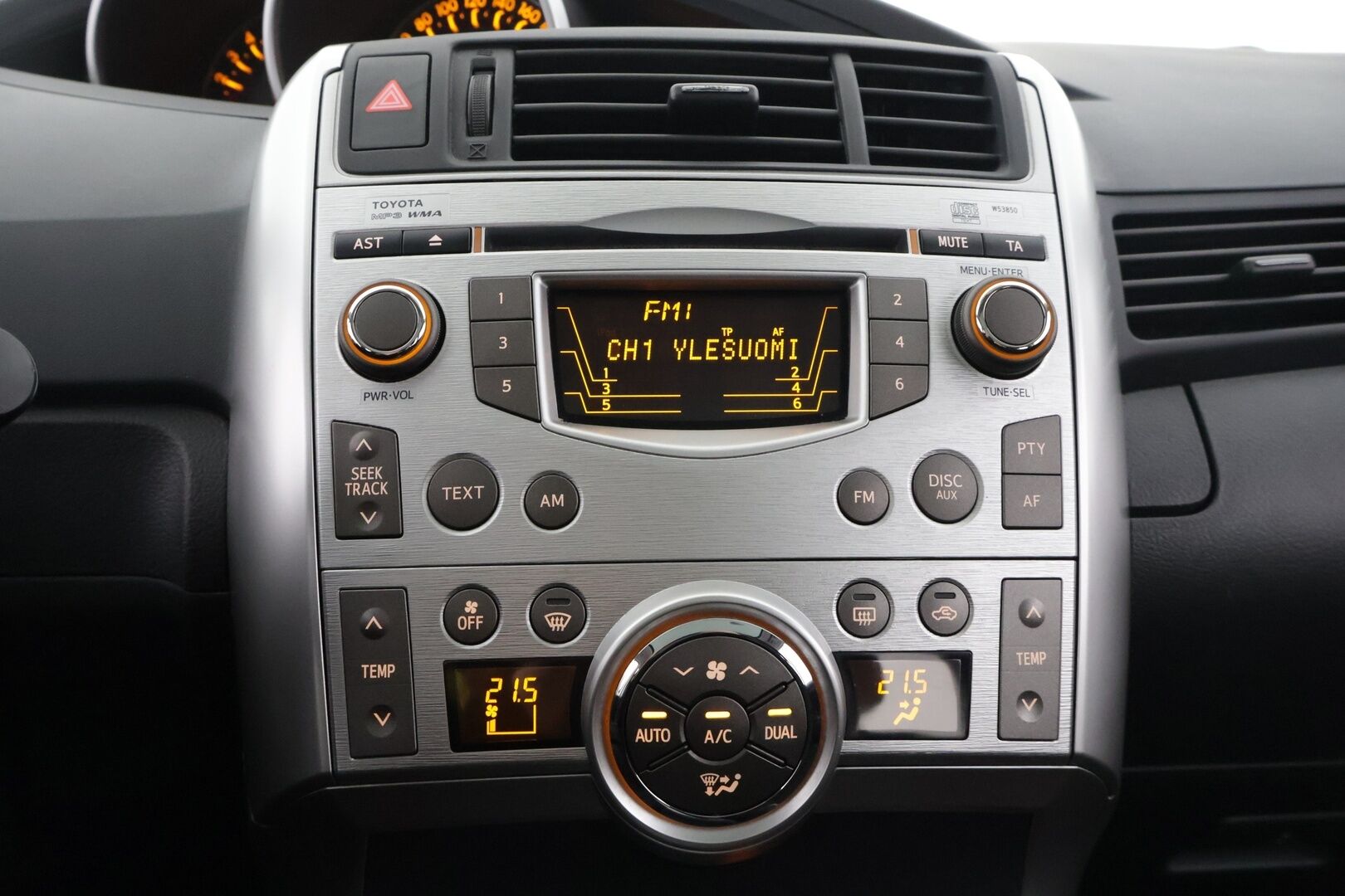 Toyota Verso 2011 1,8 Valvematic Sol Edition 5p - * Suomi-auto / Koukku / Panoraama / Tutka /  Lohko / Vakkari / Pienet kilometrit * 